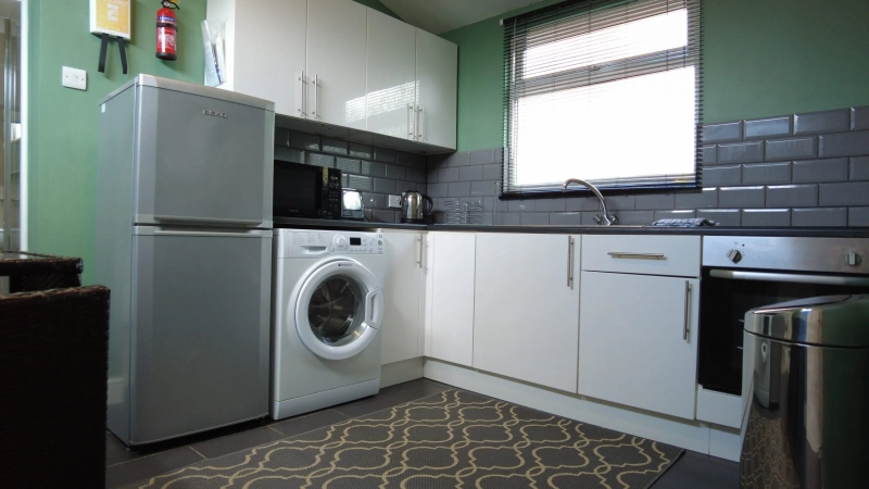 42a Kesteven Street - 2 Bed - Thumbnail 8